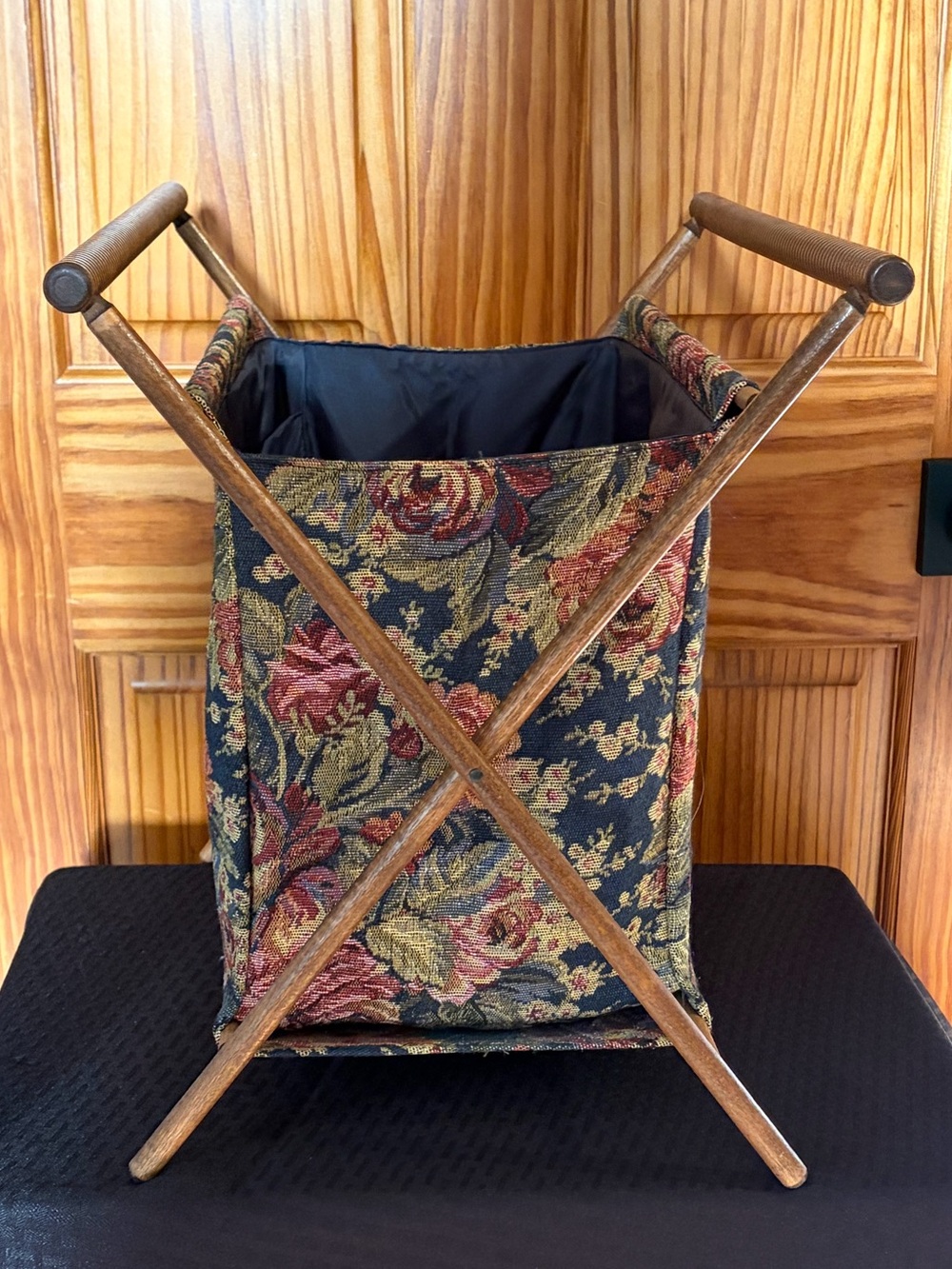 Vintage Folding Sewing Knitting Caddy Storage Basket Wood Frame Floral - Picture 3 of 8